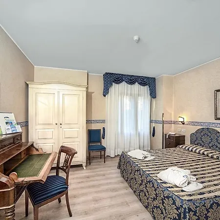 Hotell Duomo Salò